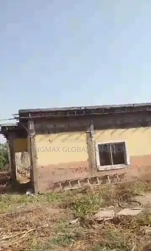 Land for Sale Size: 600 SQM : Location Apo