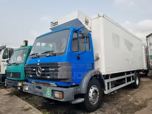 Mercedes Benz 1820 Refrigerator Truck