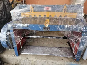 Guillotine/ Cutting Machine