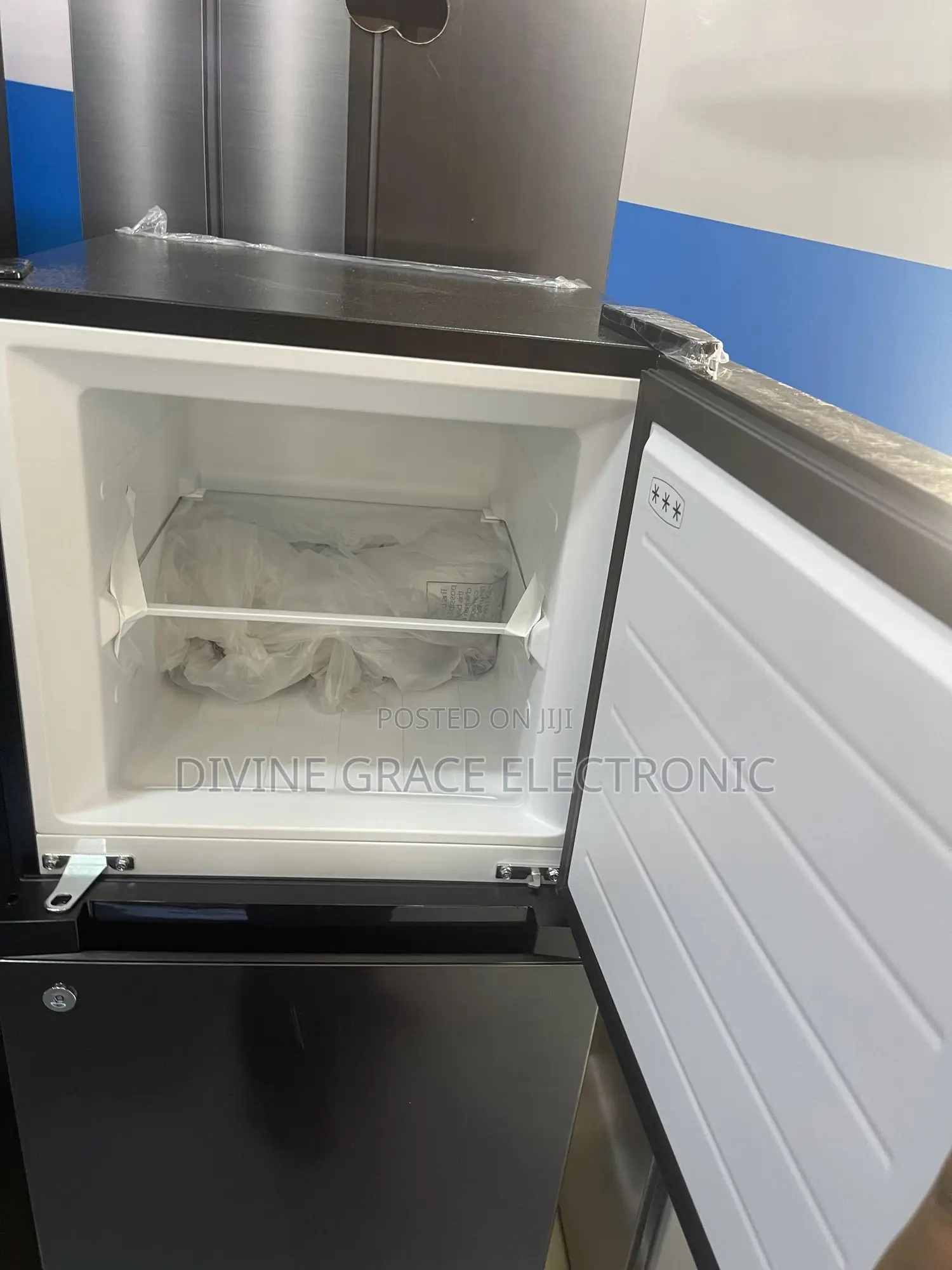 Brand New 207l Midea Double Door Refrigerator (Black)