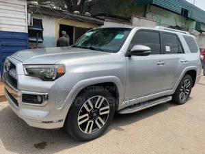 Toyota 4-Runner 2015 Silver