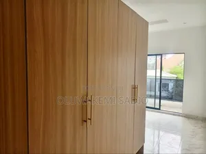 3bdrm Apartment in Gra Ikeja for rent