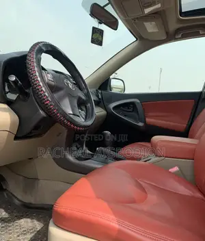 Toyota RAV4 2010 Black