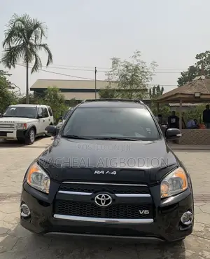 Toyota RAV4 2010 Black