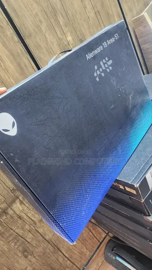 New Laptop Dell Alienware 18 Area-51 64GB Intel Core Ultra 9 SSD 4T