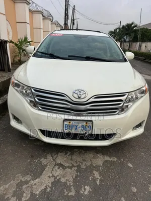 Toyota Venza AWD 2010 White