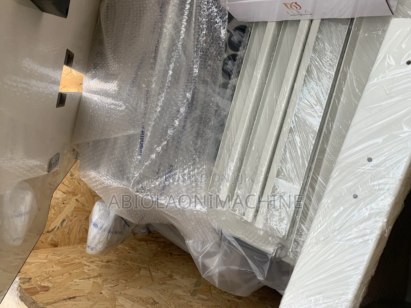 Futong Four Head Computerized Monogram Embroidery Machine 400x400mm