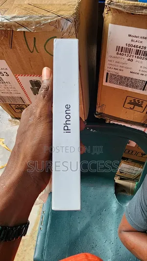 New Apple iPhone 16 Pro Max 512 GB Silver
