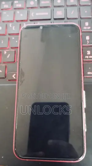 Apple iPhone 13 128 GB Red