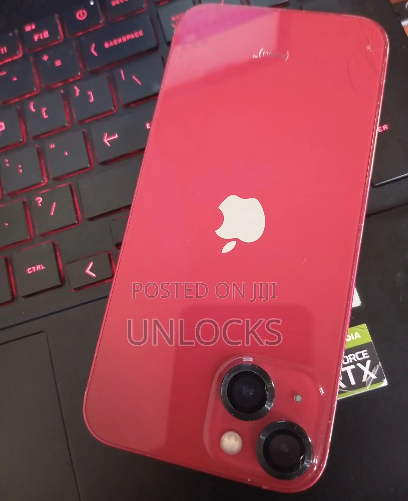 Apple iPhone 13 128 GB Red