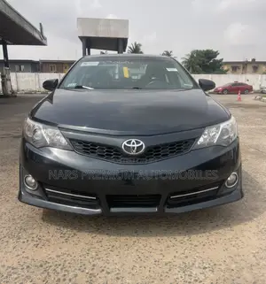 Toyota Camry SE 4dr Sedan (2.5L 4cyl 6A) 2012 Black