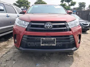 Toyota Highlander Limited 4x4 V6 (3.5L 6cyl 8A) 2018 Red