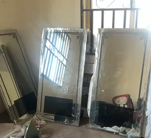3 Used Saloon Mirrors With Television