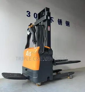 Electric Pallet Staker 2000kg X 3 Meters