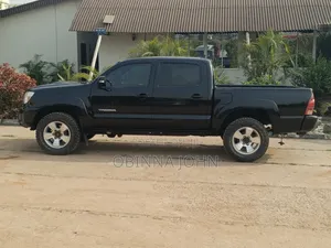 Toyota Tacoma TRD PRO V6 4dr Double Cab 4WD 5.0 ft. SB (4.0L 6cyl 5A)