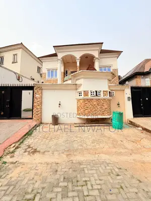 Furnished 4bdrm Duplex in Anthony for sale