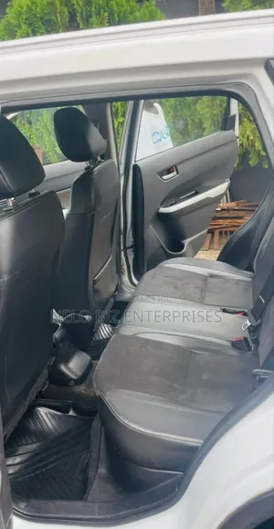 Suzuki Vitara 2016 White
