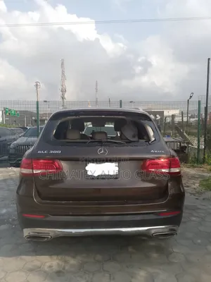 Benze Glc300 2016 Back Glass Available