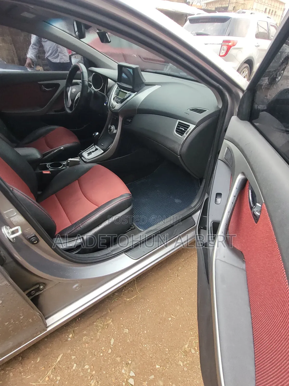 Hyundai Elantra 2012 Gray