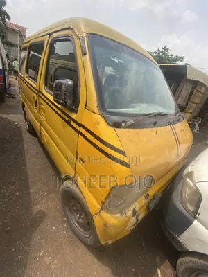Volkswagen Transporter 1998 Yellow