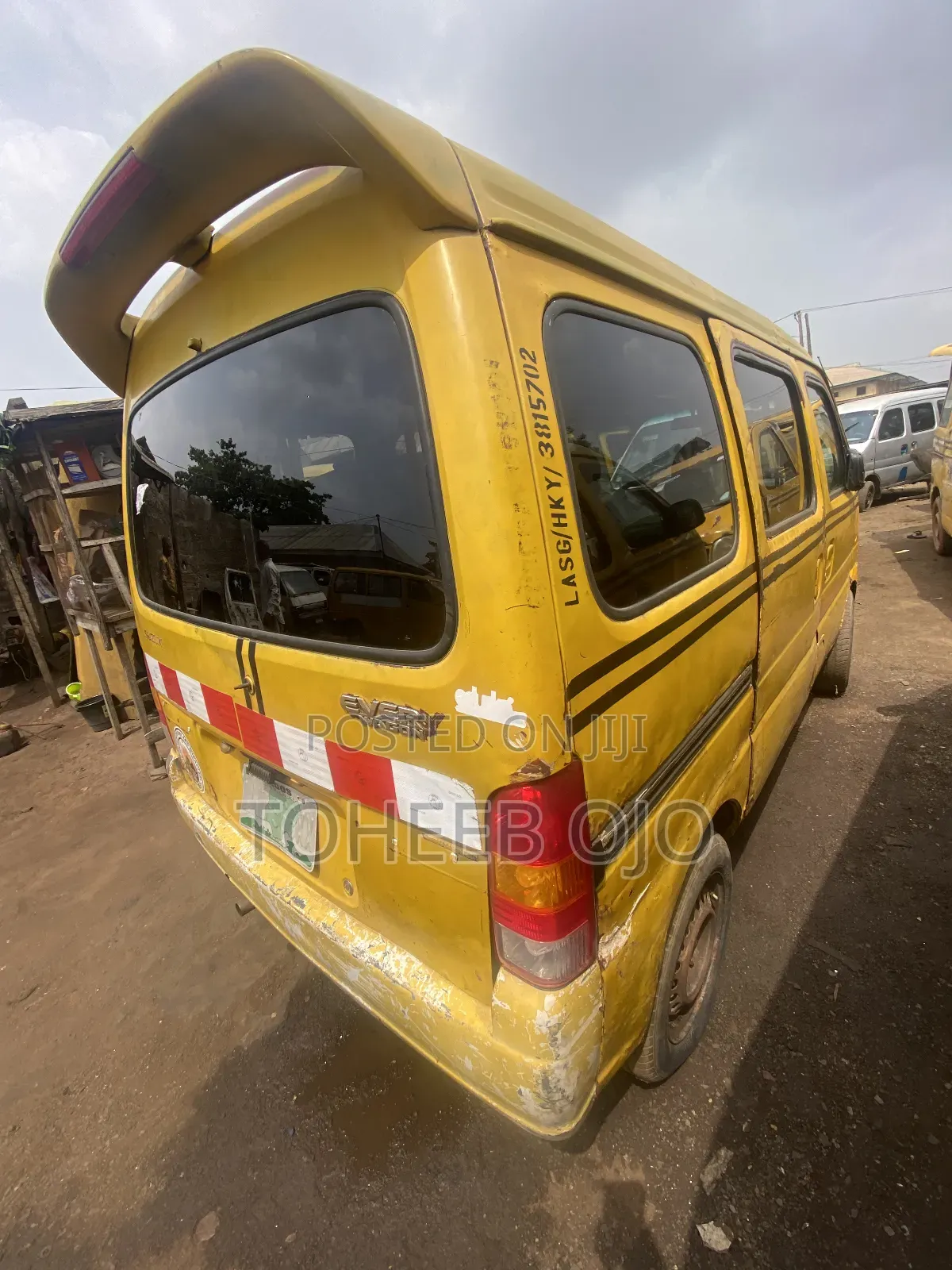 Volkswagen Transporter 1998 Yellow