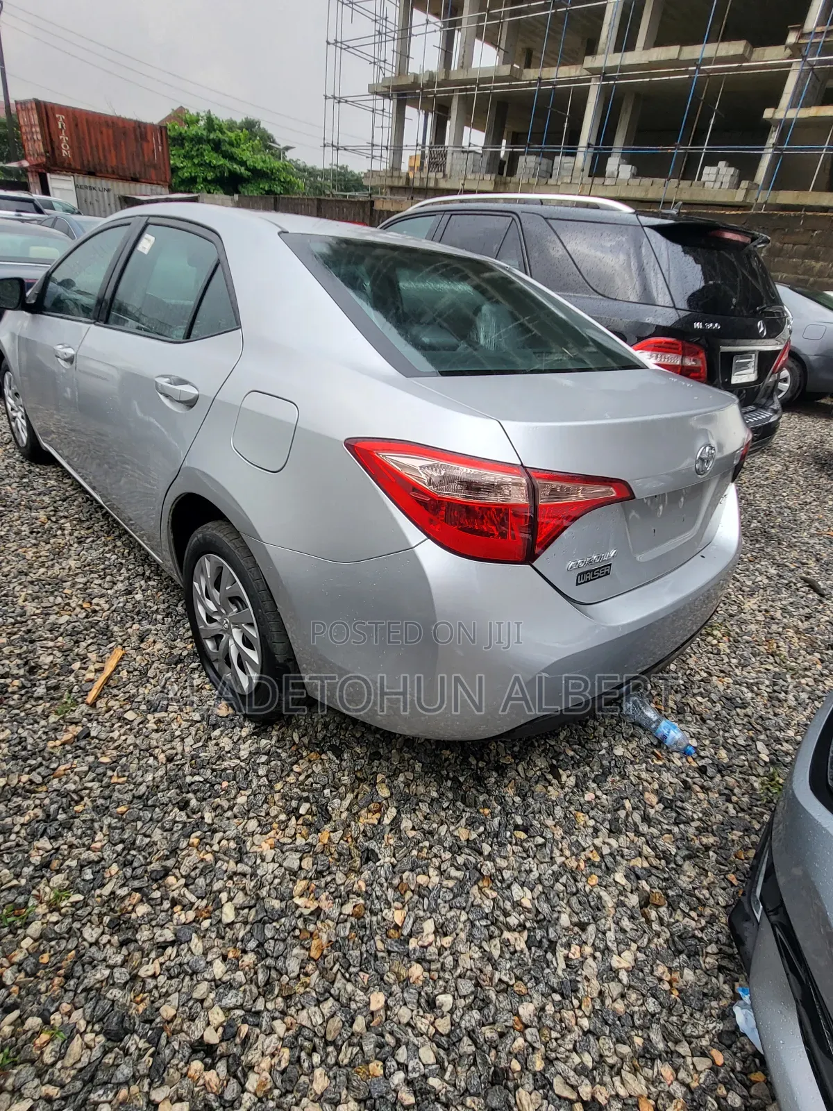 Toyota Corolla LE (1.8L 4cyl 2A) 2018 Silver