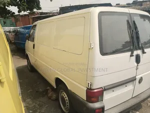 Volkswagen Transporter 2003 White