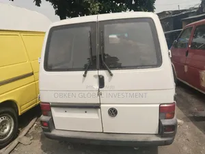 Volkswagen Transporter 2003 White