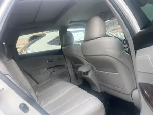 Toyota Venza V6 AWD 2010 White
