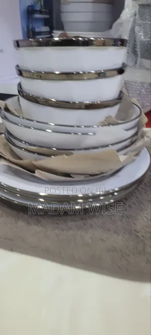 Dish . High Quality (Ceramic )
