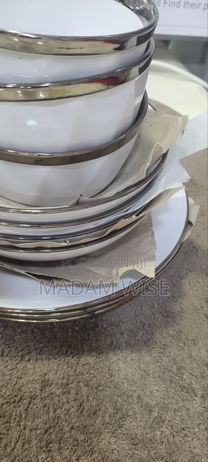 Dish . High Quality (Ceramic )