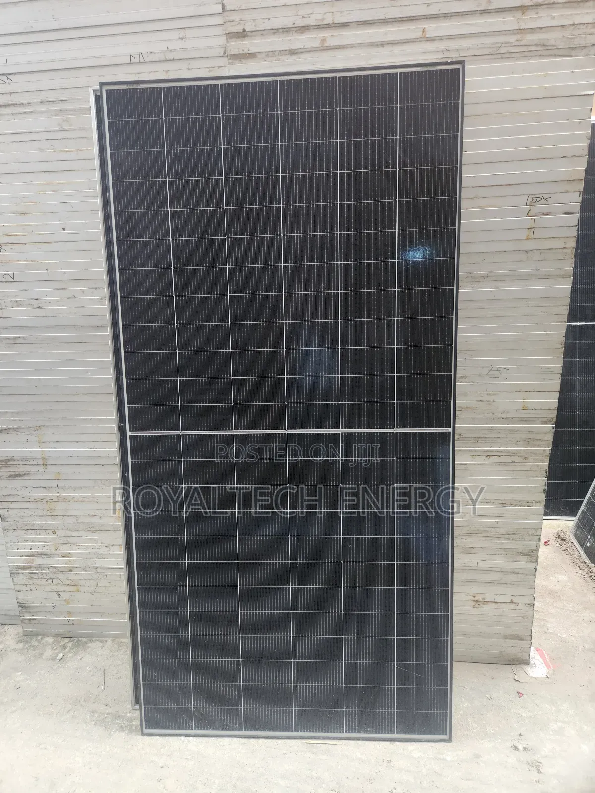 Jinko 650w 144cell Bificial Panels