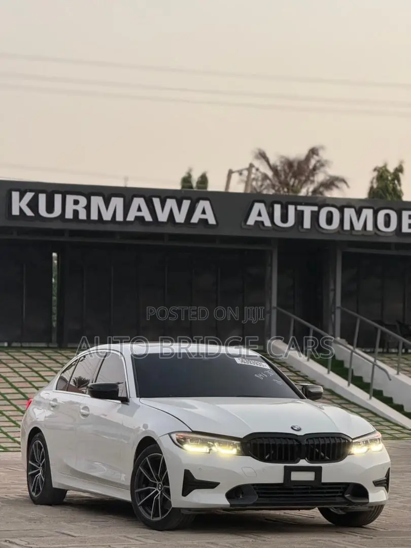 2022 BMW 3 Series 330i RWD