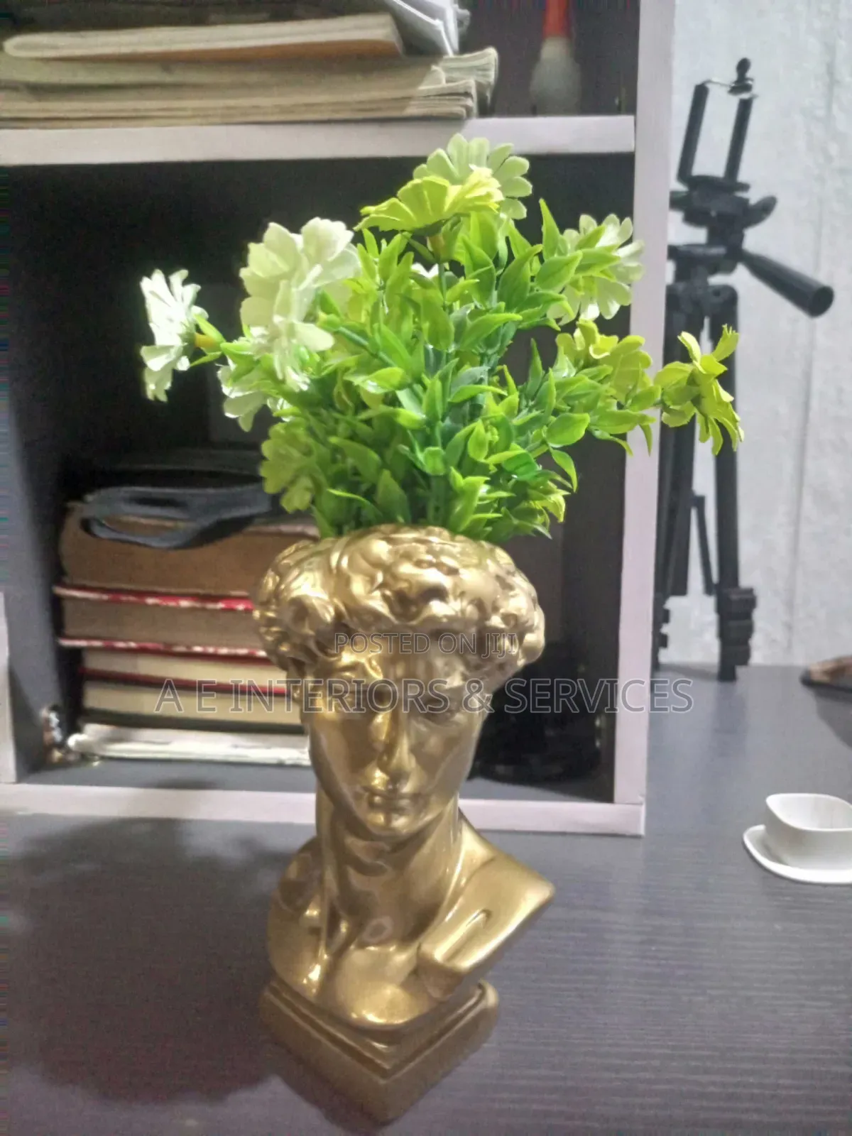 Sculpture Decor And Figurines
