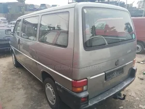 Volkswagen Transporter 2005 Grey