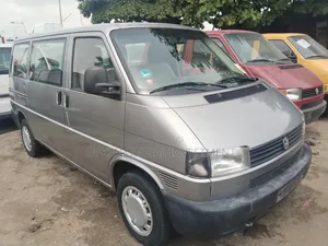 Volkswagen Transporter 2005 Grey