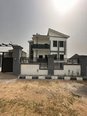 4bdrm Duplex in Sabon Lugbe for sale