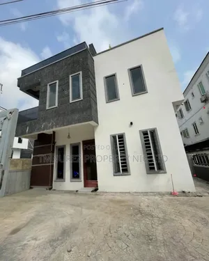 5bdrm Duplex in Chevron for rent