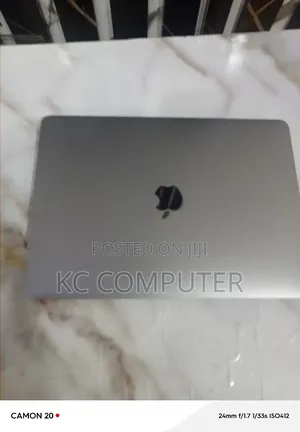 Laptop Apple MacBook Pro 2017 16GB Intel Core i5 SSD 256GB
