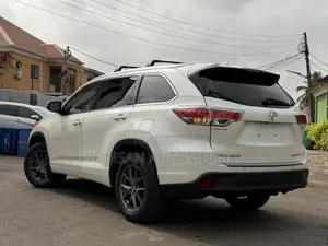 Toyota Highlander Limited Platinum V6 4x4 (3.5L 6cyl 6A) 2016 White