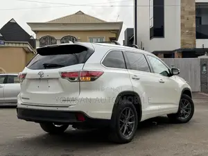 Toyota Highlander Limited Platinum V6 4x4 (3.5L 6cyl 6A) 2016 White