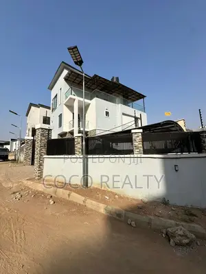 5bdrm Duplex in Guzape District for sale