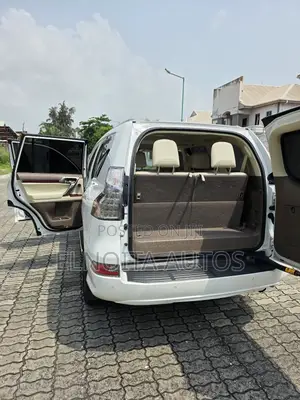 Lexus GX 460 Luxury 2015 White