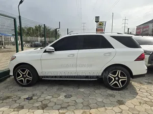 Mercedes-Benz GLE-Class 2018 White