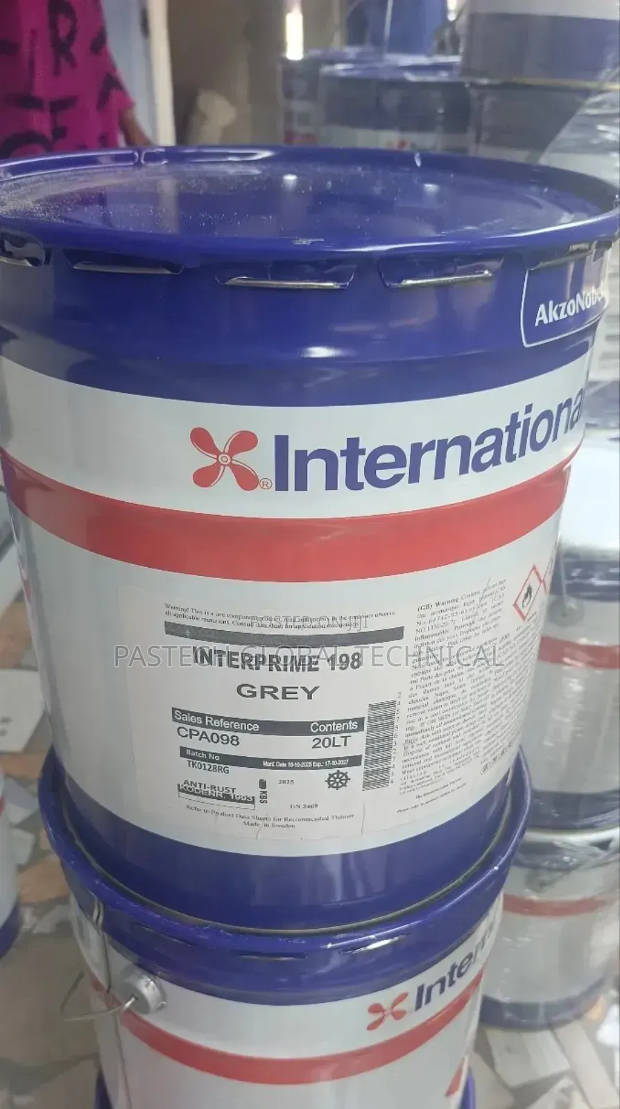 International Marine Paint// Interprime 198 (Grey)