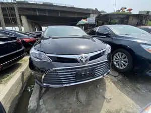 Toyota Avalon Limited 4dr Sedan (3.5L 6cyl 6A) 2015 Black