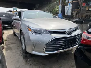 Toyota Avalon XLE Sedar FWD (3.5L 6cyl 6A) 2013 Silver