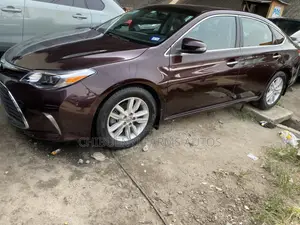 Toyota Avalon XLE 4dr Sedan (3.5L 6cyl 6A) 2014 Red