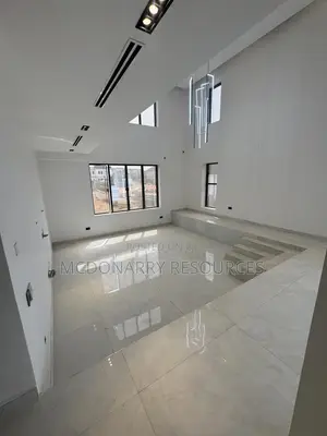 4bdrm Townhouse/Terrace in Nil, Wuye for sale