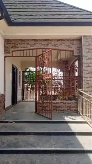 4bdrm Bungalow in Apu City, Port-Harcourt for rent